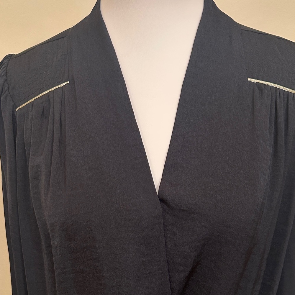 Heartloom Black Long Sleeve Wrap Blouse with Gold Metallic Detail- Size M - Picture 4 of 6